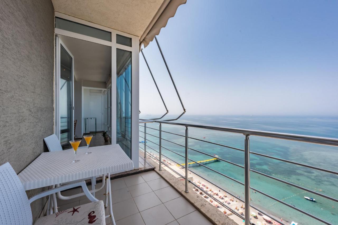 Spectacular Seaview Penthouse Apartment Durres Exterior photo